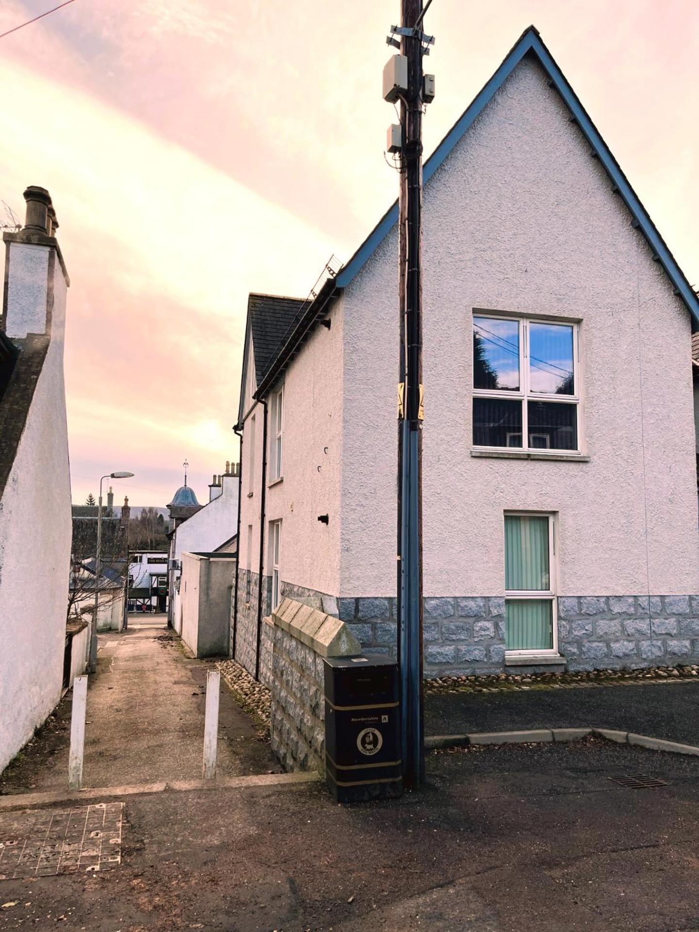 Entire Flat In Banchory, Aberdeenshire, Scotland ภายนอก รูปภาพ